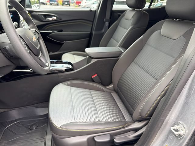 Certified 2026 Chevrolet Trax LT FWD image 9