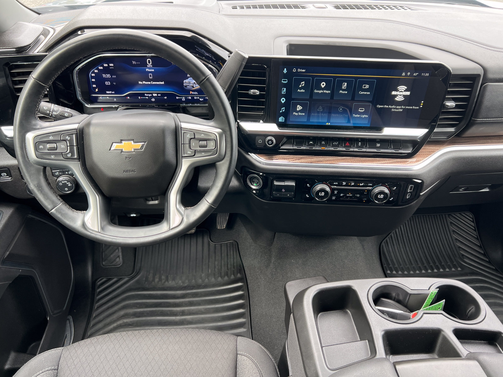Used 2025 Chevrolet Silverado 1500 LT AWD/4WD image 3