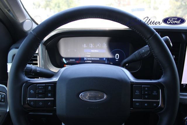 Used 2025 Ford F250 Platinum w/ FX4 Off-Road Package AWD/4WD image 24