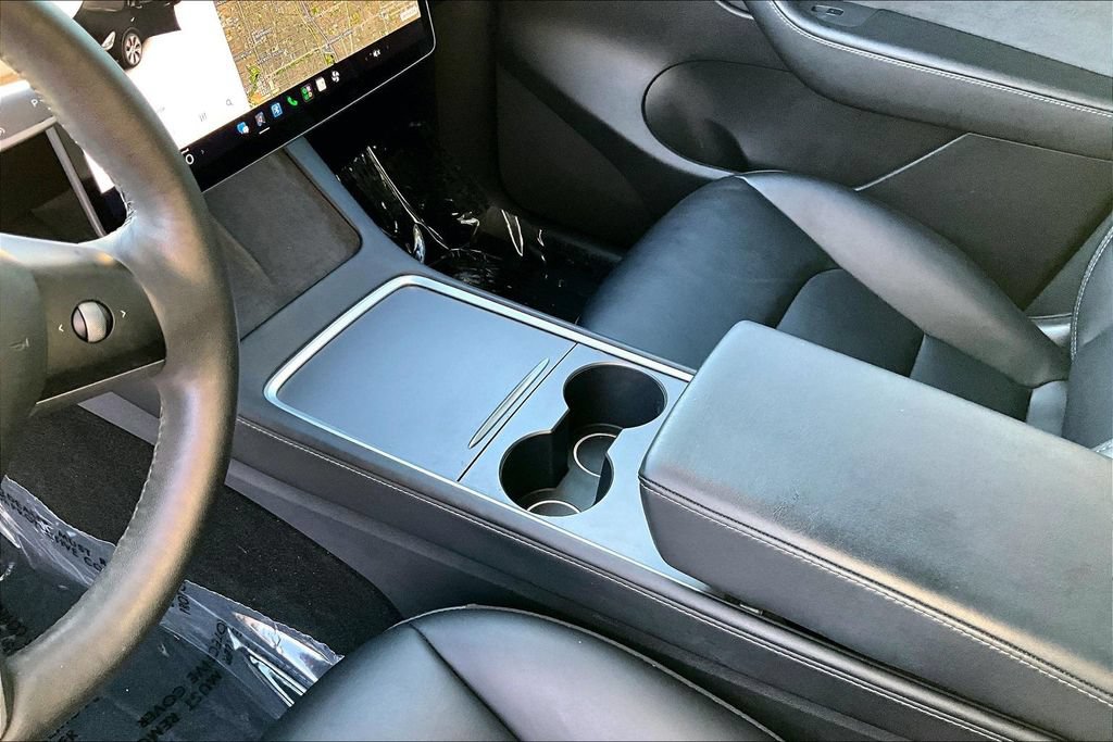 Used 2021 Tesla Model Y Performance AWD/4WD image 16