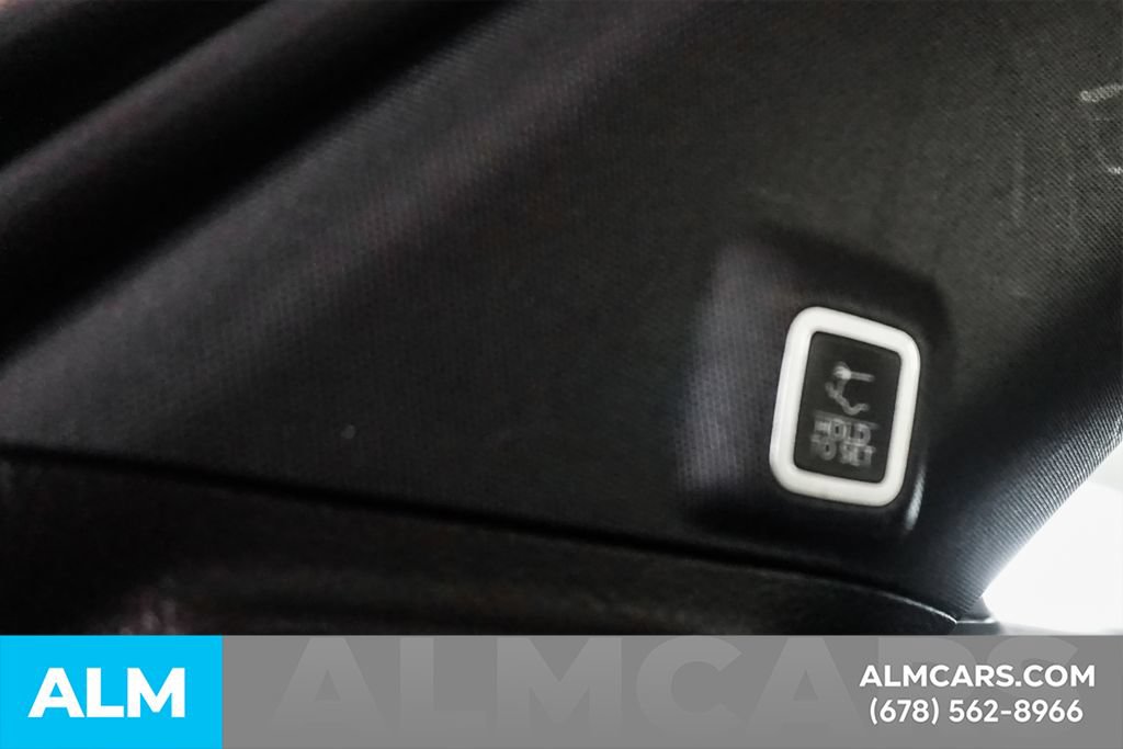 Used 2025 Jeep Grand Cherokee Altitude AWD/4WD image 49