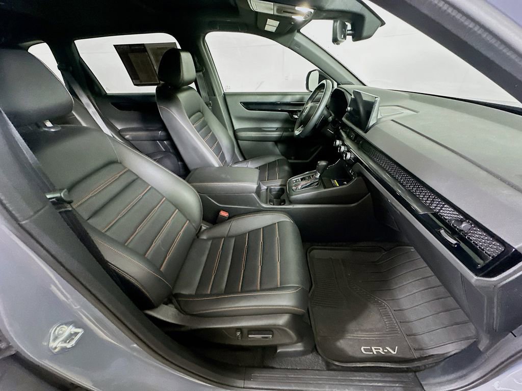 Used 2023 Honda CR-V Sport Touring image 12