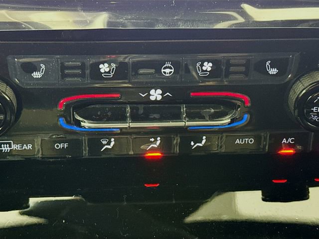 New 2025 Jeep Grand Cherokee L Overland w/ Trailer Tow Package image 20