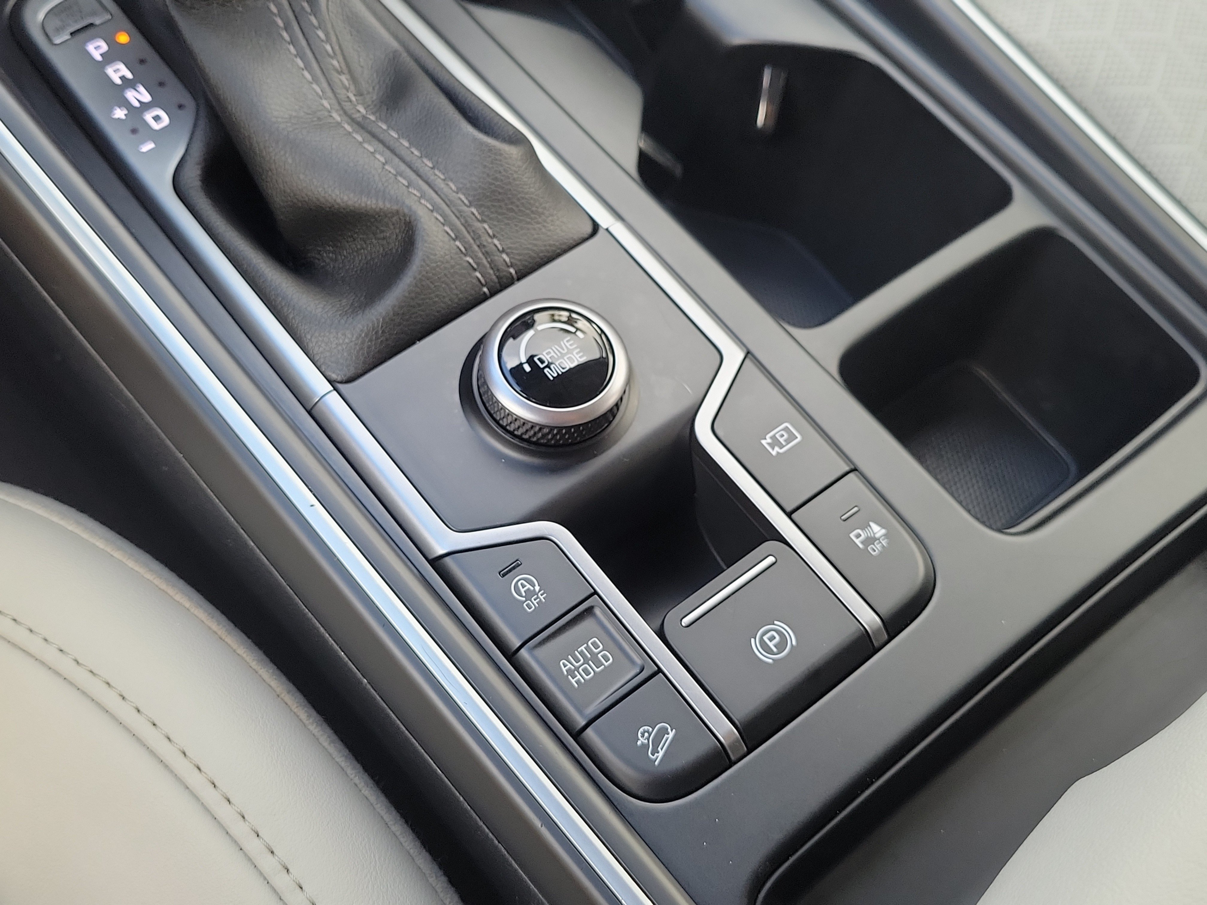 Used 2022 Kia Sorento EX w/ Panoramic Sunroof Package FWD image 39