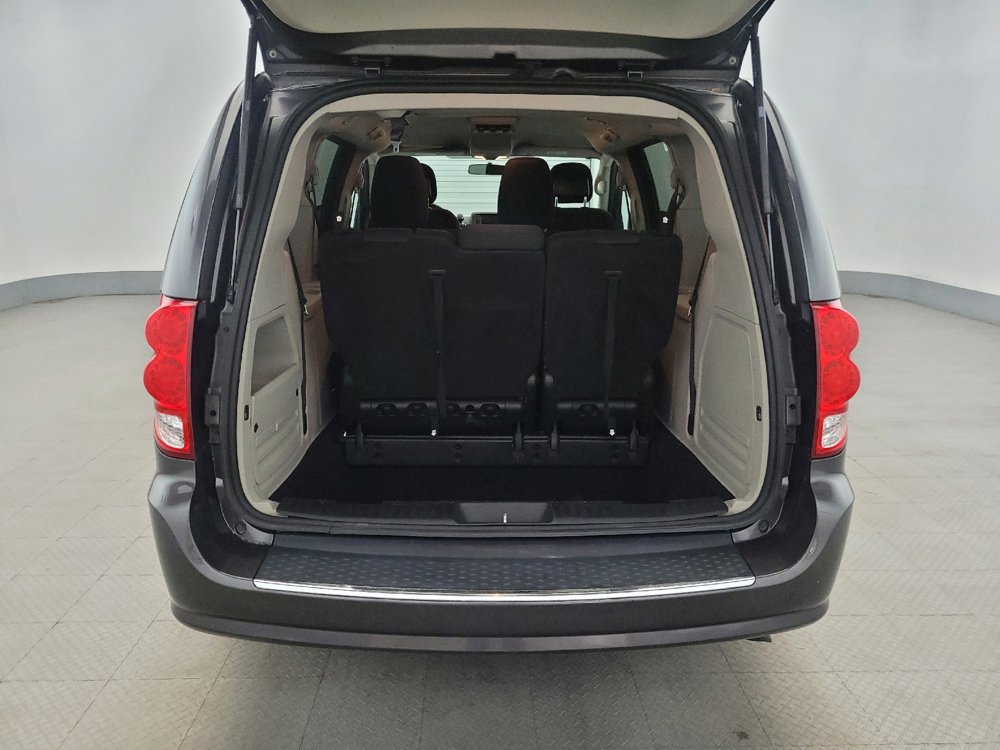 Used 2018 Dodge Grand Caravan SE image 29