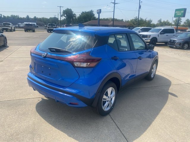 New 2025 Nissan Kicks Play S image 6