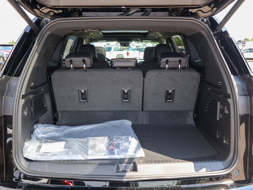 New 2027 GMC Acadia Denali Ultimate w/ LPO, Floor Liner Package AWD/4WD image 5