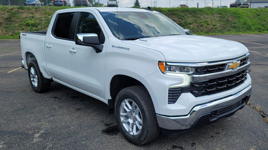New 2026 Chevrolet Silverado 1500 LT image 2