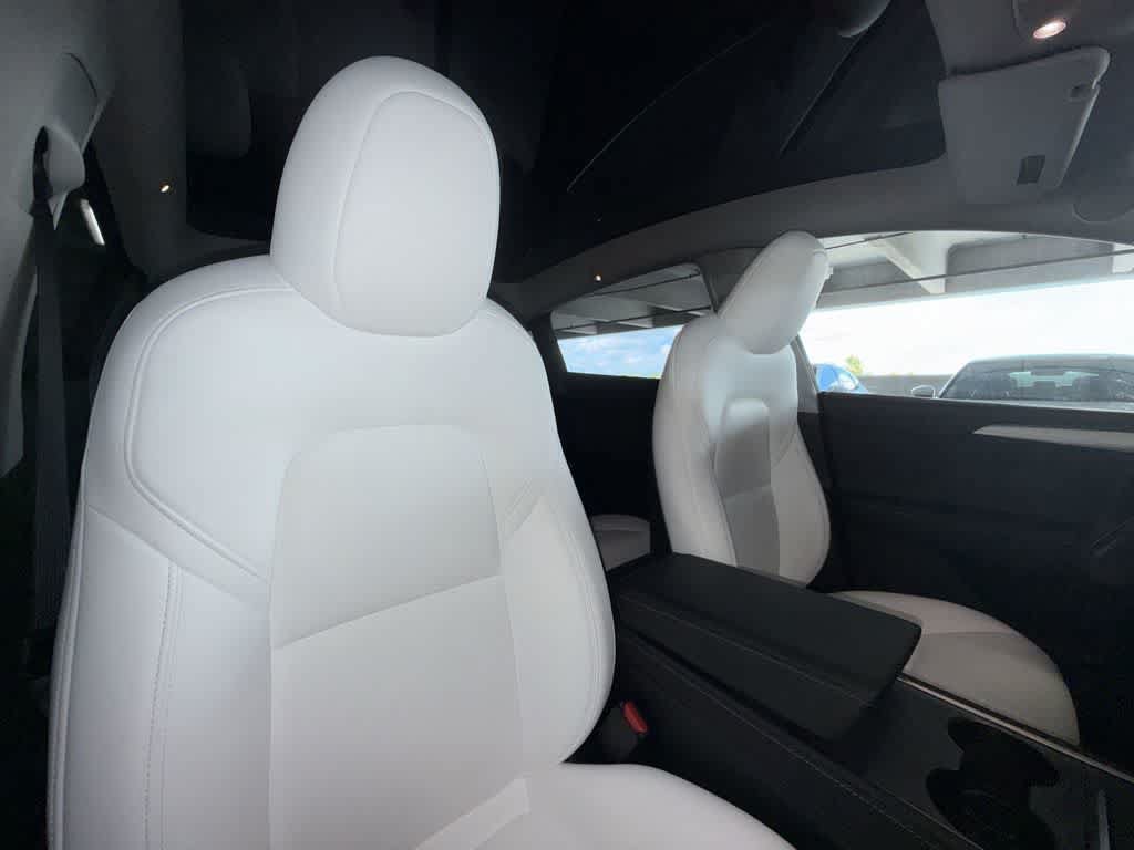 Used 2025 Tesla Model Y Performance AWD/4WD image 27