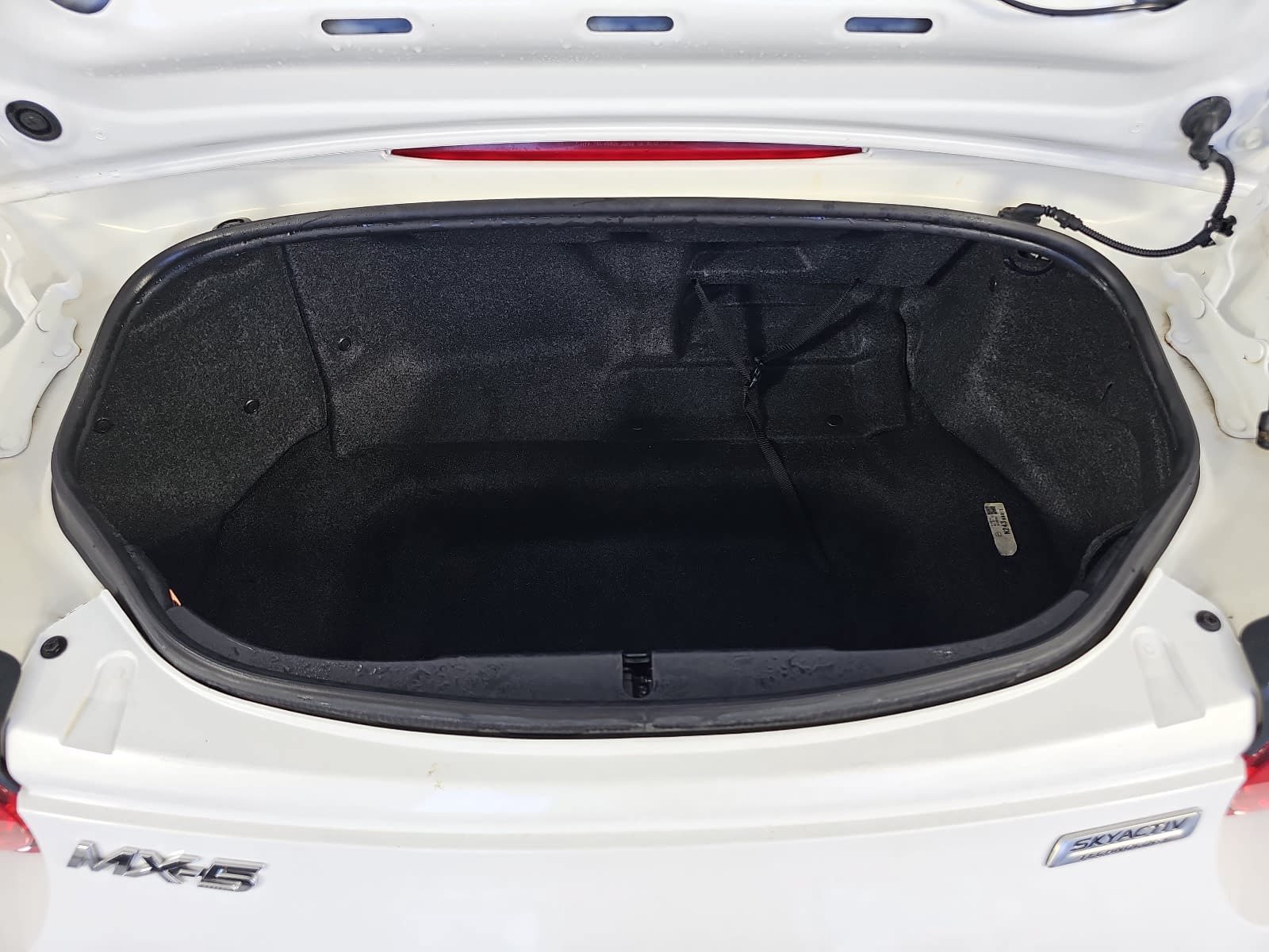 Used 2016 MAZDA MX-5 Miata Grand Touring RWD image 11