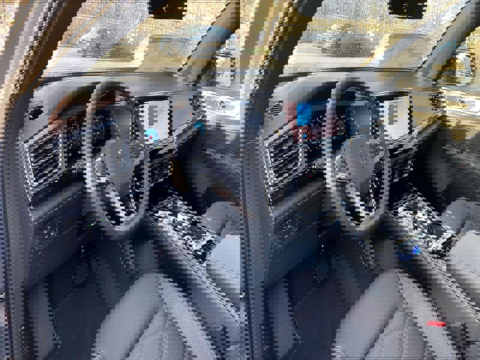 New 2026 Volkswagen Atlas Cross Sport SE image 9