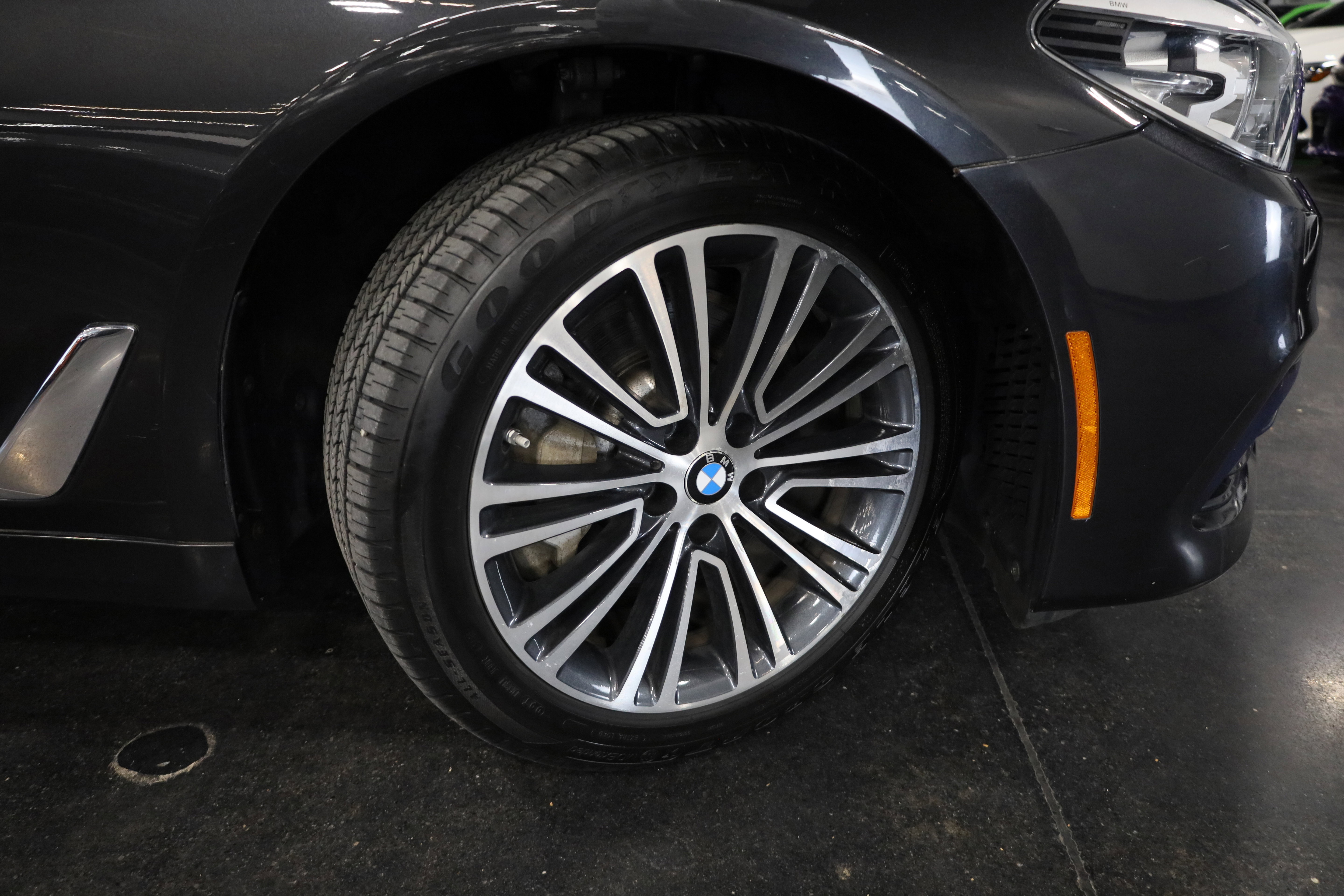 Used 2019 BMW 540i xDrive w/ Convenience Package image 10