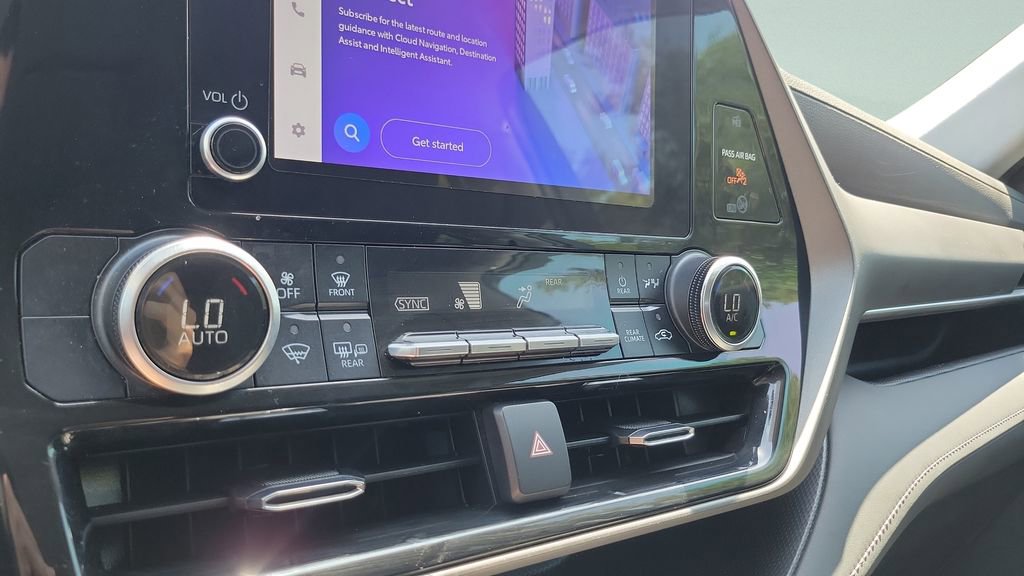 Used 2023 Toyota Highlander LE image 18