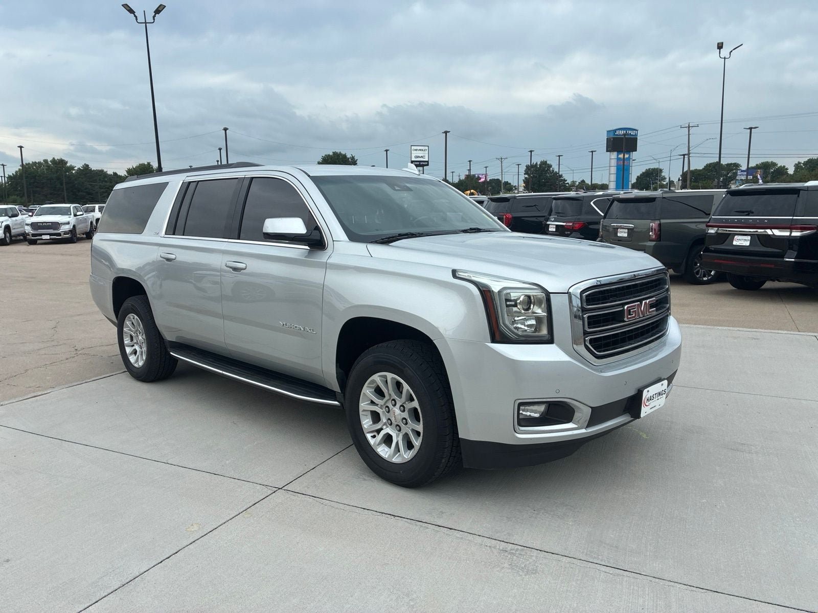 Used 2019 GMC Yukon XL SLT AWD/4WD image 10