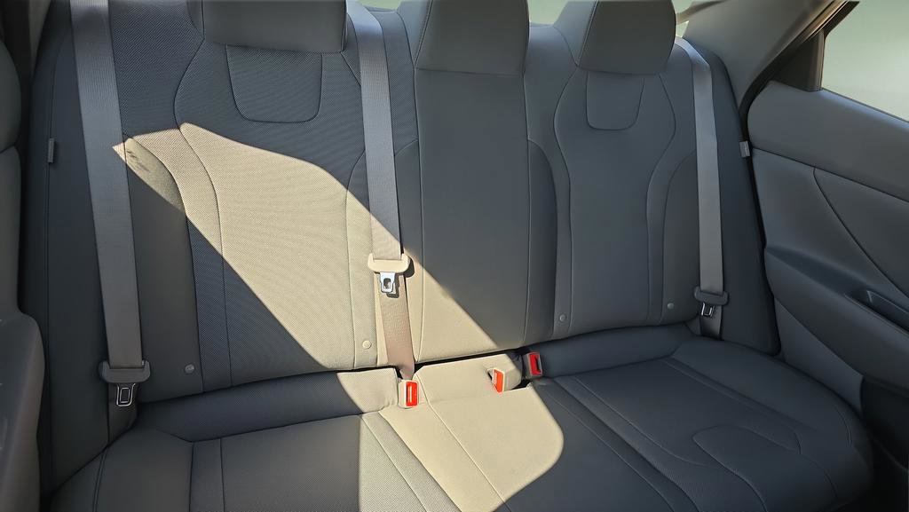 New 2026 Hyundai Elantra SE FWD image 10