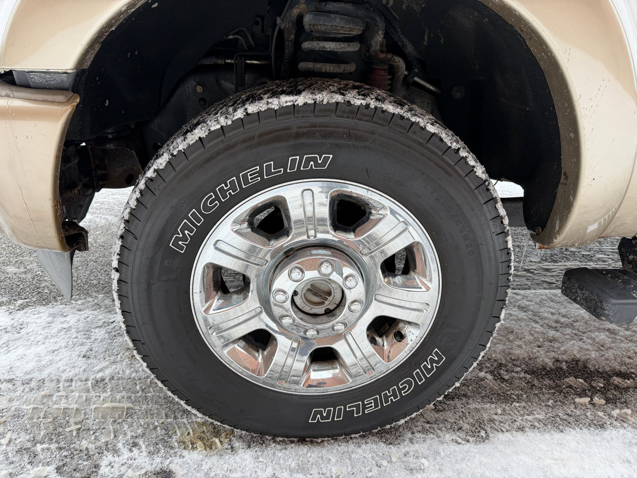 Used 2012 Ford F350 King Ranch w/ King Ranch w/Chrome Pkg image 40