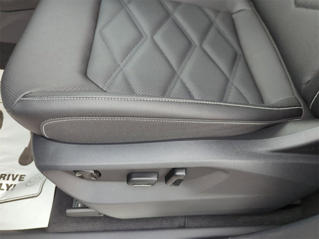 New 2026 Volkswagen Atlas SE image 26