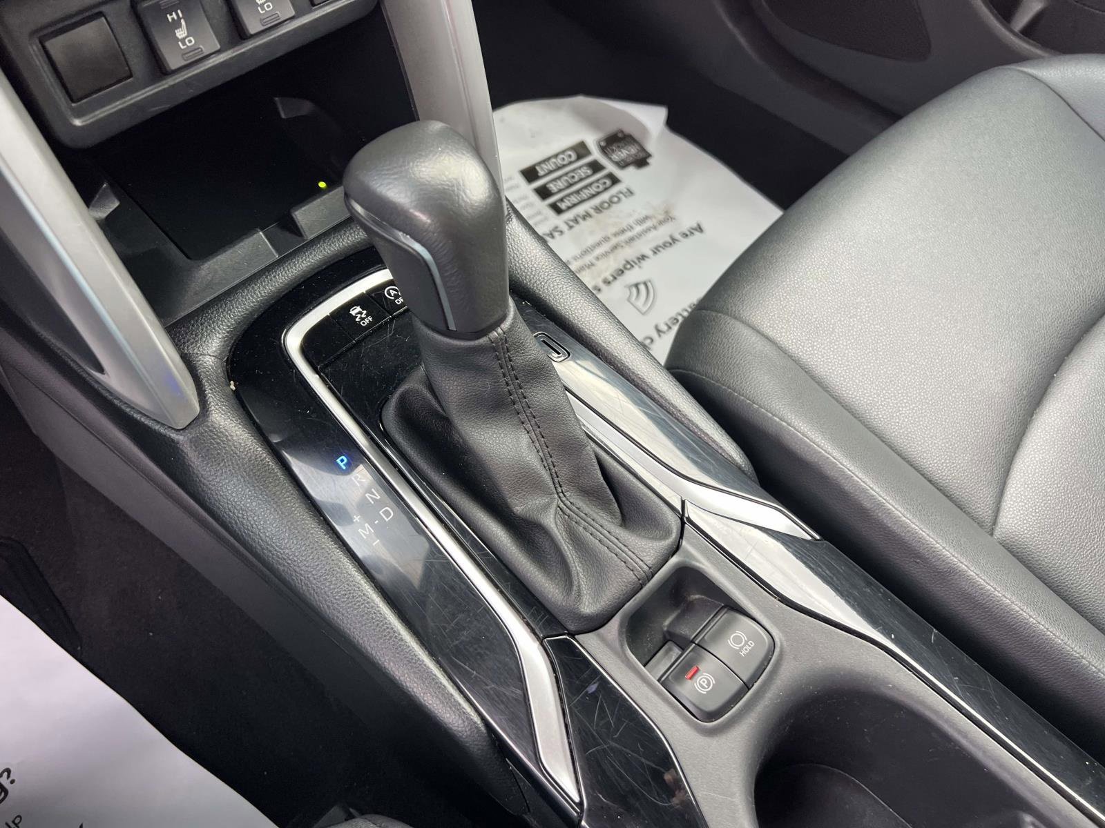 Used 2024 Toyota Corolla Cross XLE image 20