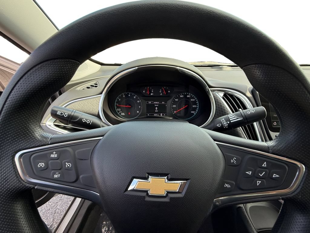 Used 2020 Chevrolet Malibu LT FWD image 15