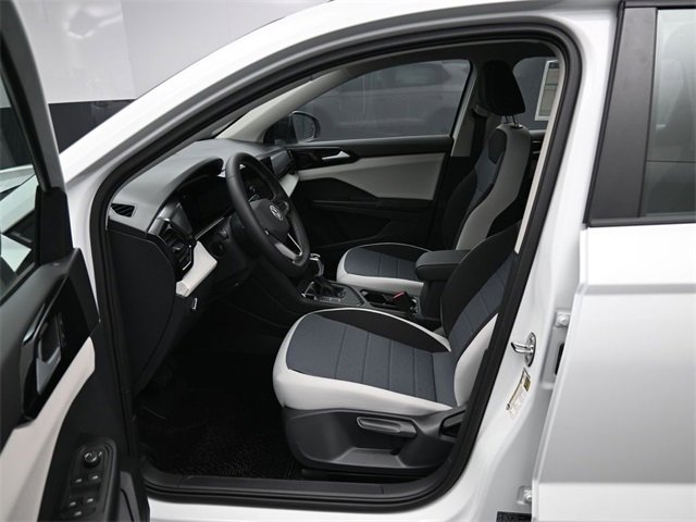 New 2026 Volkswagen Taos S image 9