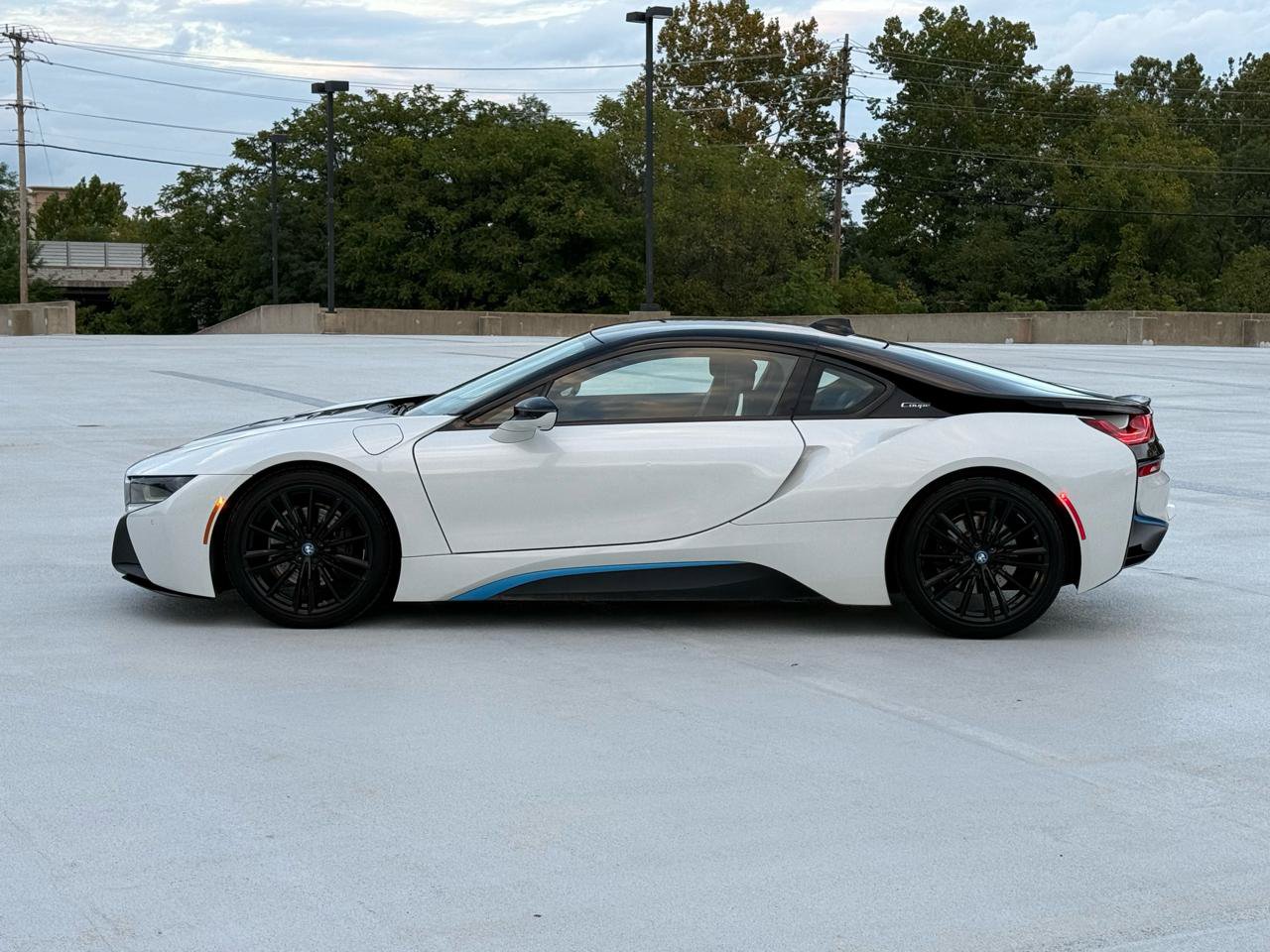 Used 2019 BMW i8 Coupe AWD/4WD image 9