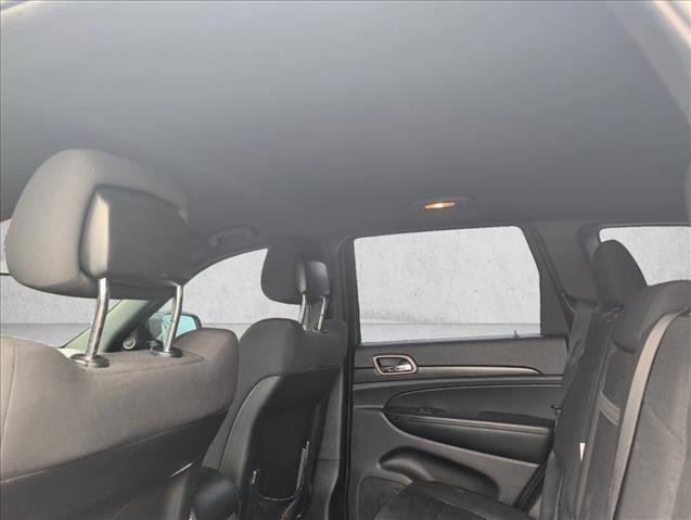 Used 2015 Jeep Grand Cherokee Laredo w/ Quick Order Package 23E RWD image 18
