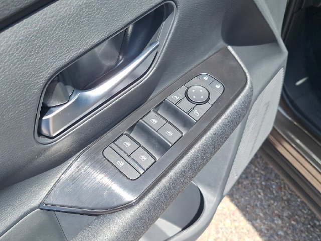 New 2026 Nissan Kicks SV w/ SV Premium Package FWD image 11