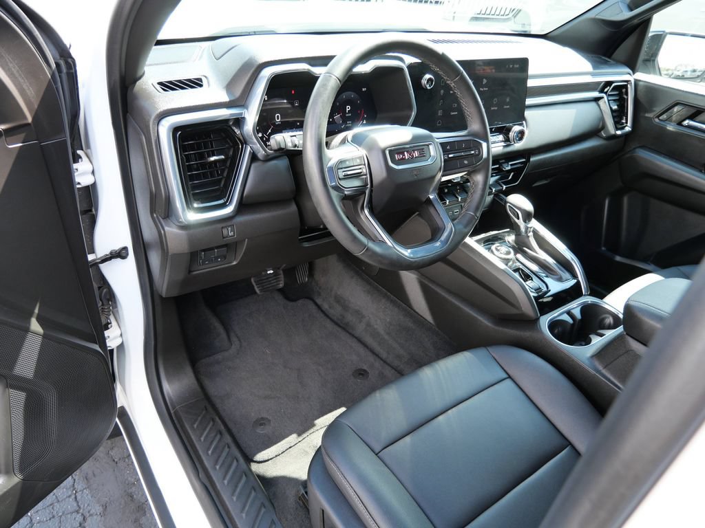 Used 2024 GMC Canyon Elevation w/ Elevation Premium Package AWD/4WD image 14