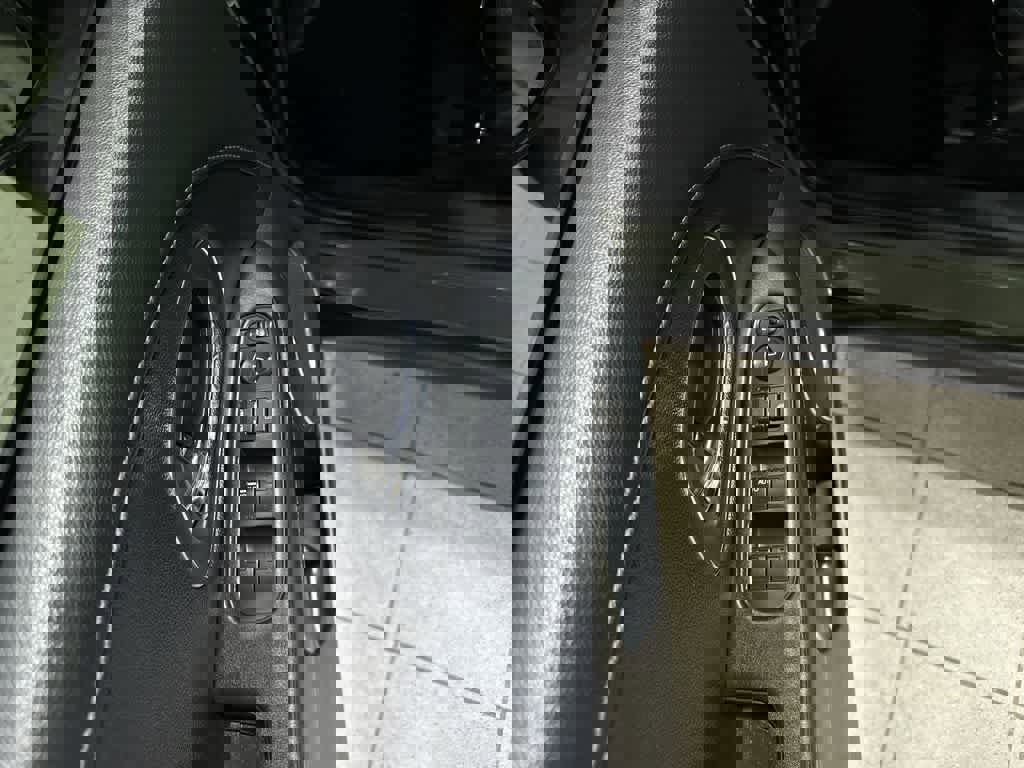 Used 2017 Honda HR-V EX-L image 22