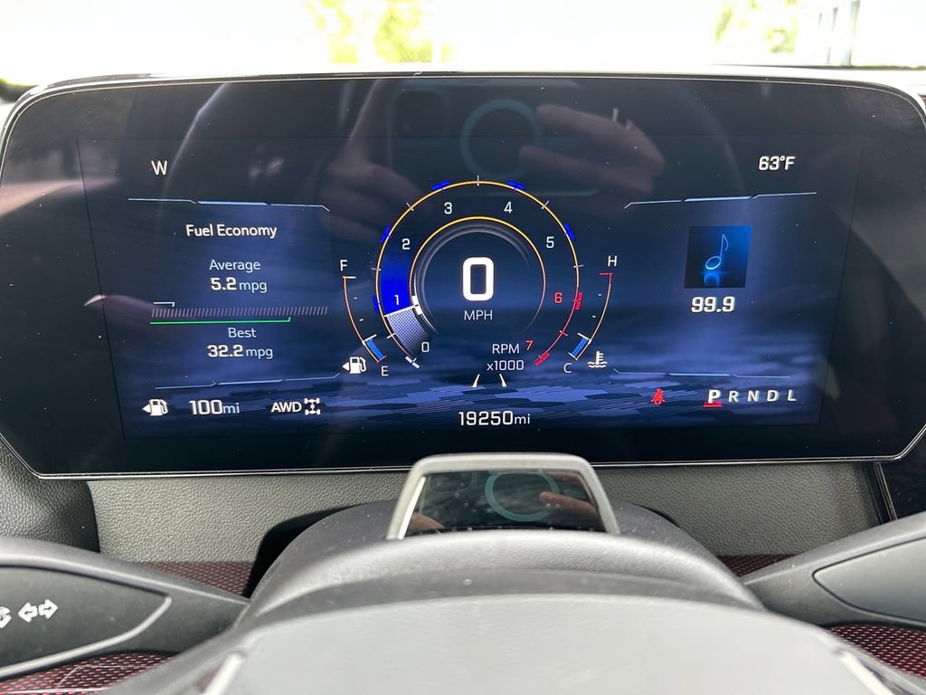 Used 2024 Chevrolet Traverse RS image 16