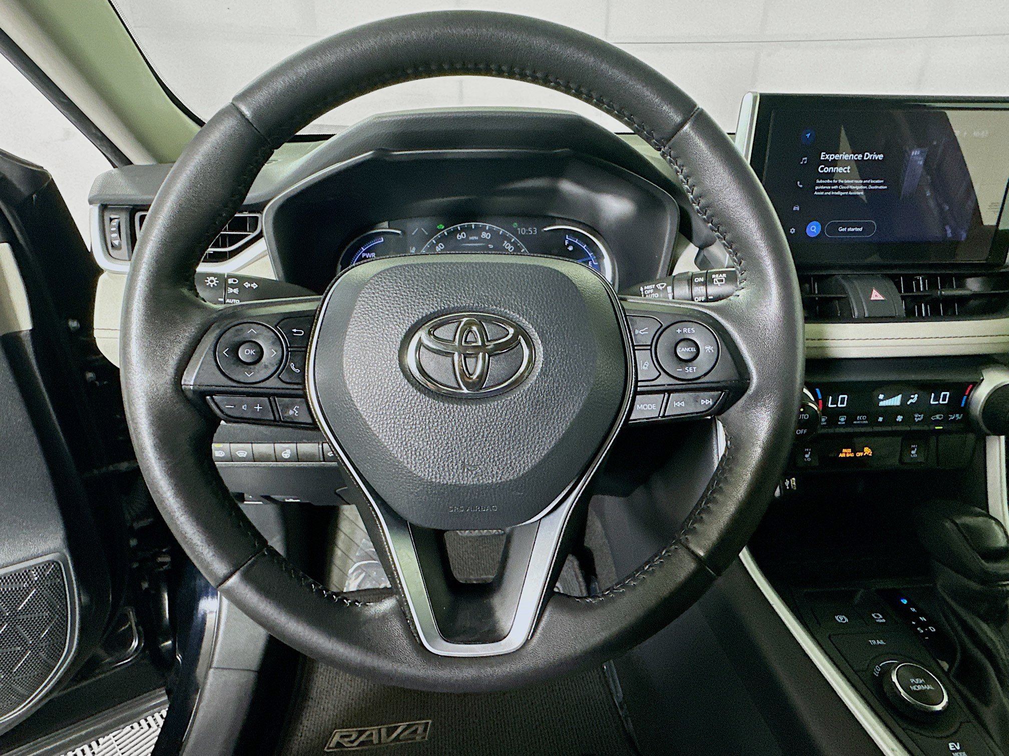 Used 2024 Toyota RAV4 XLE w/ Convenience Package AWD/4WD image 15