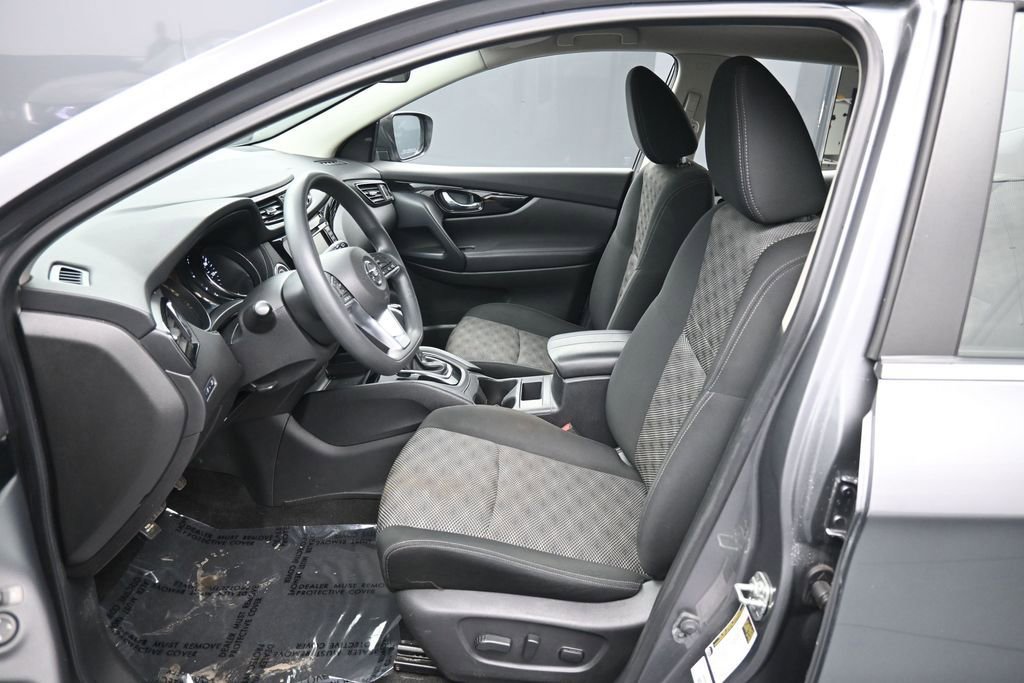 Used 2020 Nissan Rogue Sport SV AWD/4WD image 18