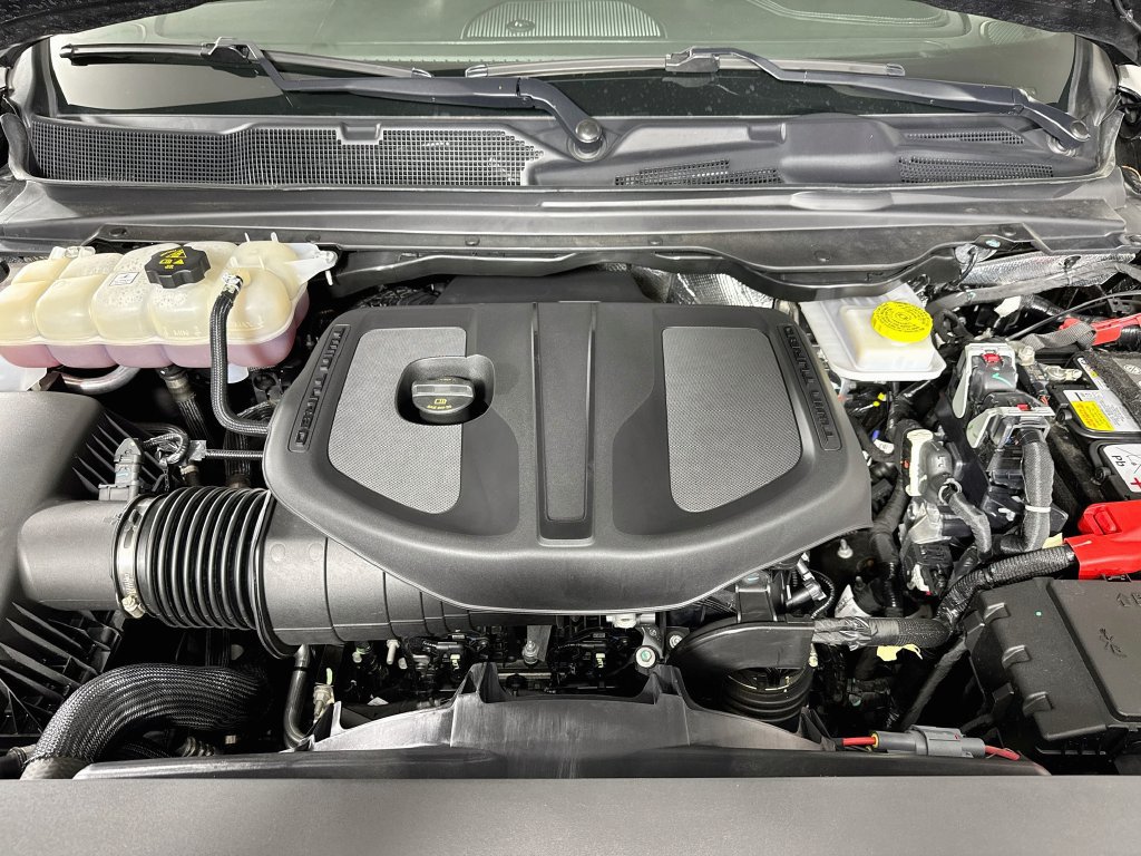 Used 2026 RAM 1500 Laramie AWD/4WD image 32