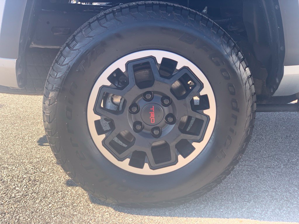 Used 2024 Toyota Tacoma TRD Off-Road AWD/4WD image 27