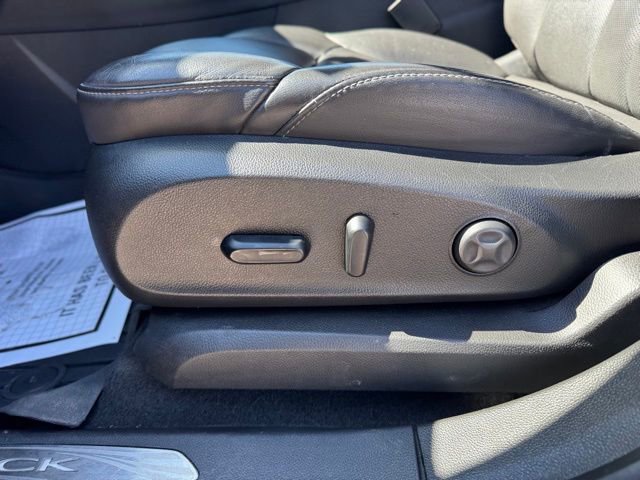 Used 2019 Buick Envision Premium w/ Driver Confidence Package image 13