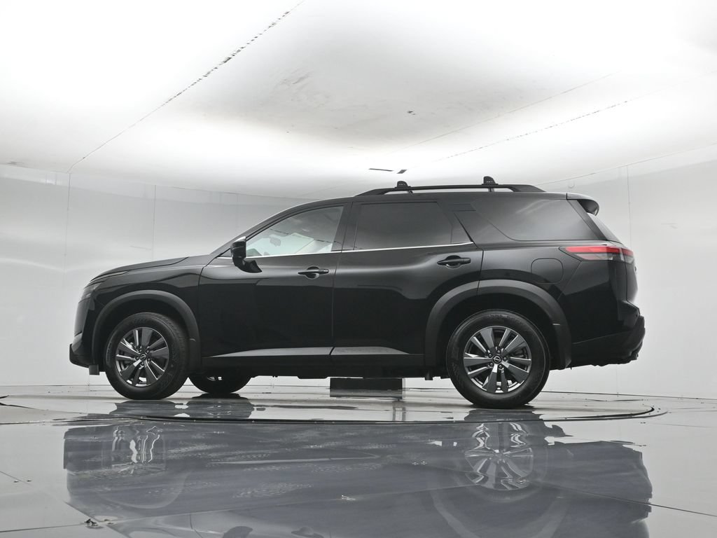Used 2025 Nissan Pathfinder SV w/ SV Premium Package AWD/4WD image 58
