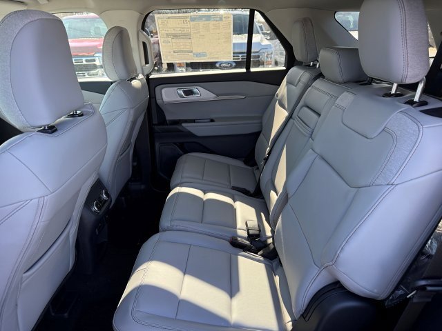 New 2026 Ford Explorer Active w/ Active Comfort Package AWD/4WD image 16