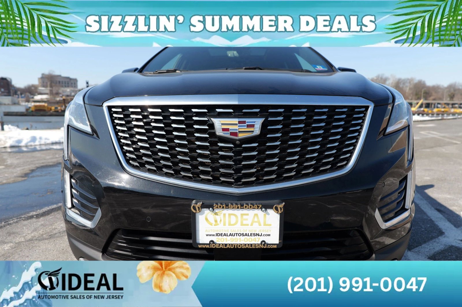 Used 2020 Cadillac XT5 Premium Luxury w/ Platinum Package AWD/4WD image 2