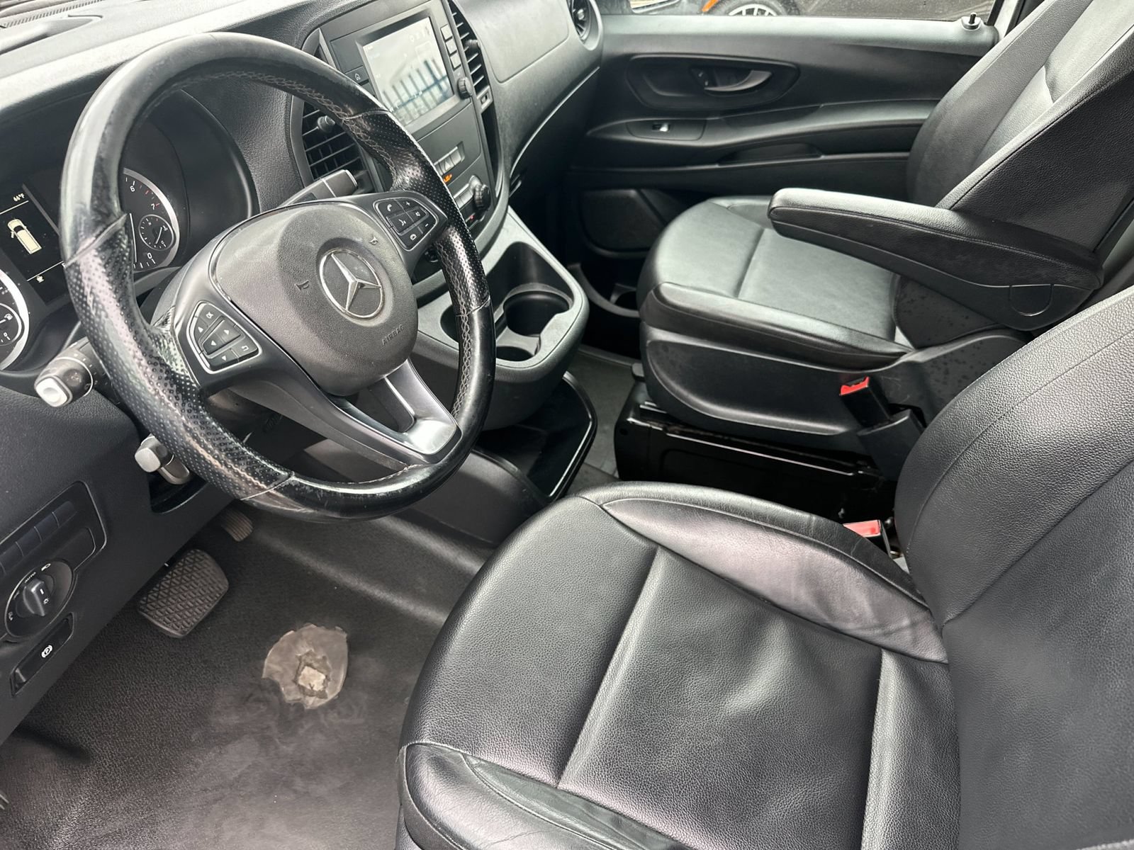 Used 2022 Mercedes-Benz Metris image 10
