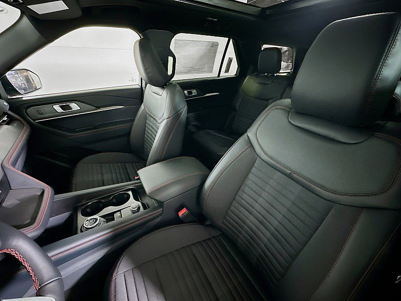 New 2026 Ford Explorer ST-Line image 8