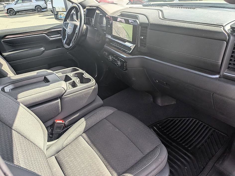 Used 2024 Chevrolet Silverado 2500 LT AWD/4WD image 38