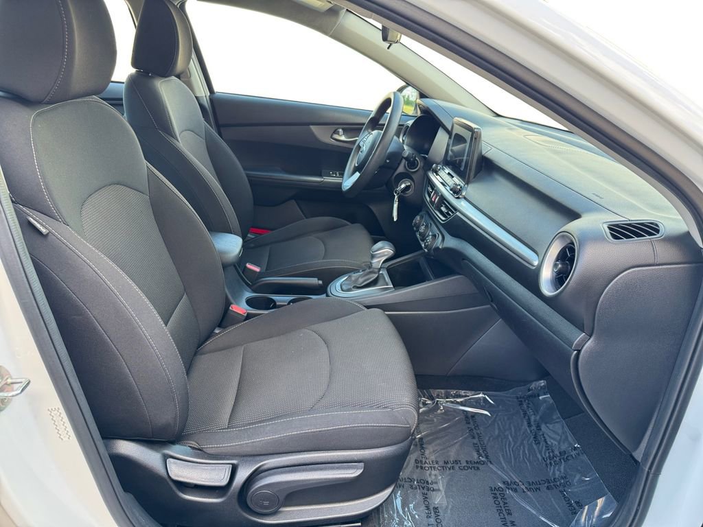 Used 2020 Kia Forte LXS image 18