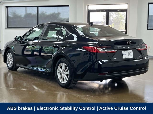 Used 2025 Toyota Camry LE FWD image 8