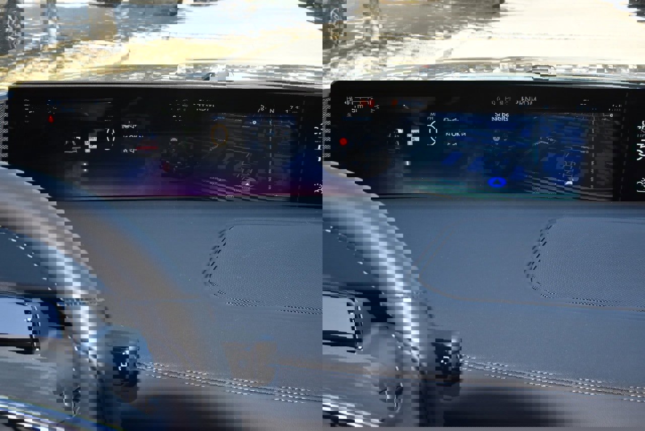 New 2025 Lincoln Navigator Reserve w/ Jet Appearance Package image 33