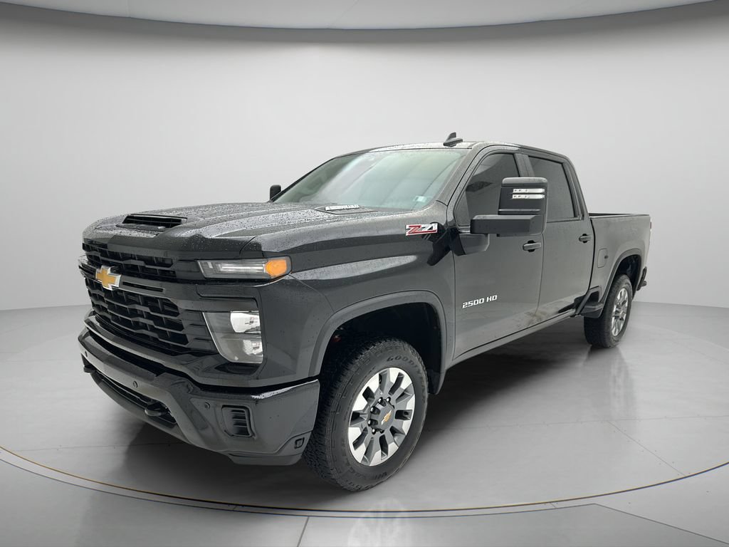 Used 2025 Chevrolet Silverado 2500 Custom w/ Custom Value Package AWD/4WD image 3