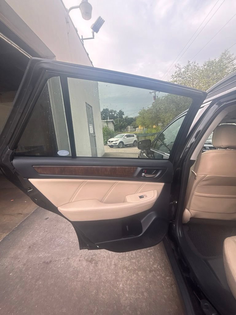 Used 2018 Subaru Outback 2.5i Limited AWD/4WD image 16