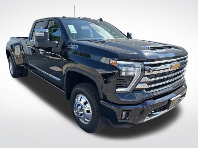 New 2025 Chevrolet Silverado 3500 High Country w/ High Country Premium Package image 1