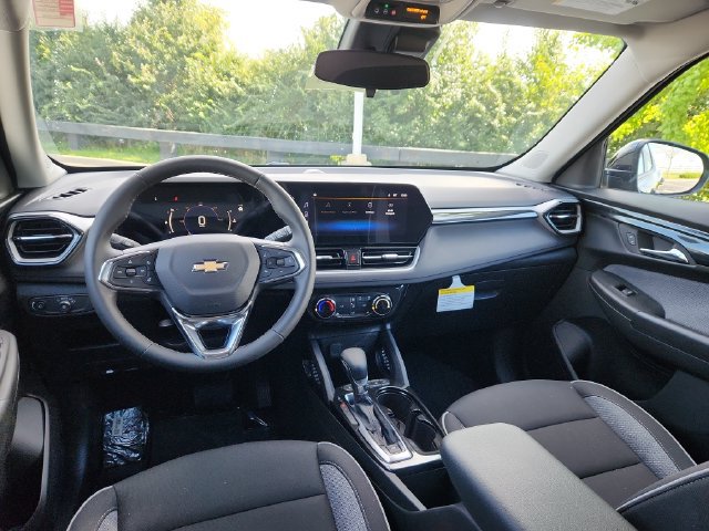 New 2026 Chevrolet TrailBlazer LT w/ LT Cold Weather Package AWD/4WD image 19