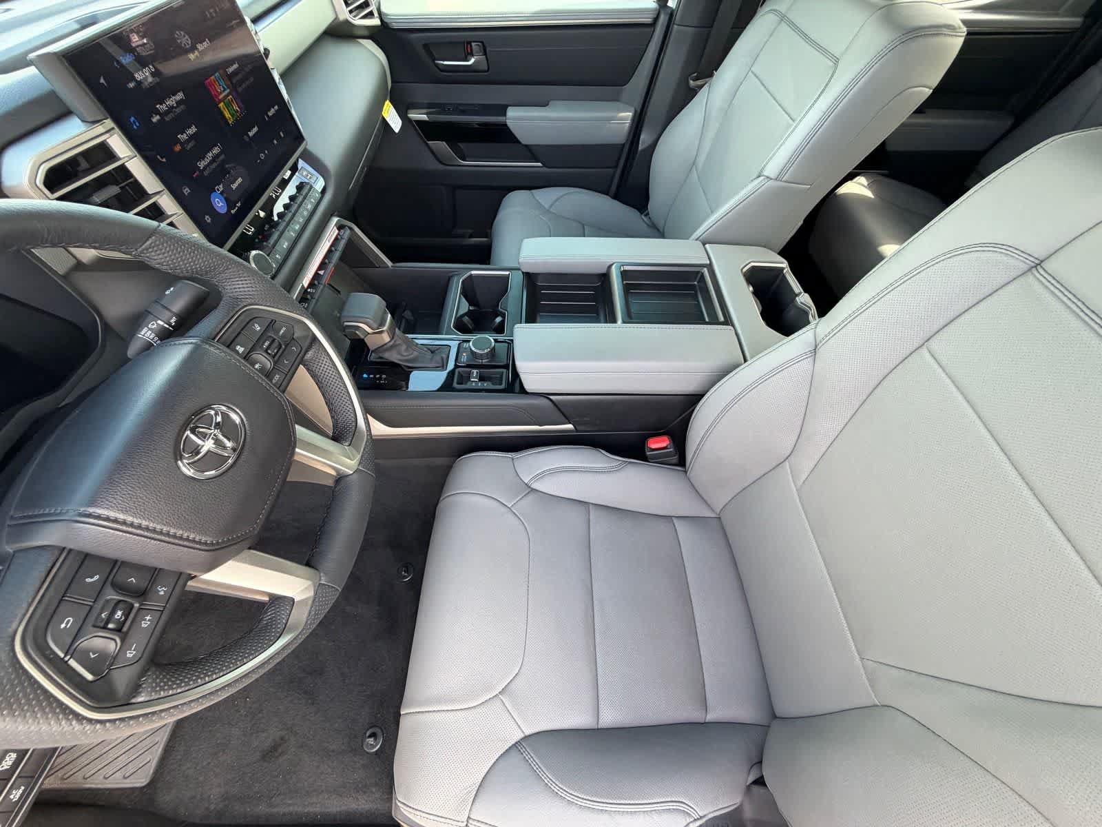 Used 2026 Toyota Tundra Limited AWD/4WD image 13
