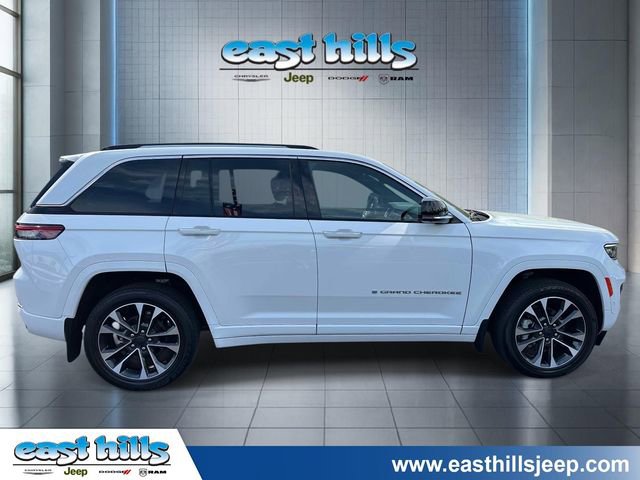 Certified 2022 Jeep Grand Cherokee Overland w/ Adv Protech Group III AWD/4WD image 2